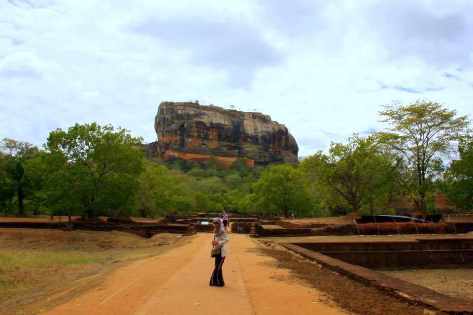 tourist at sigirya